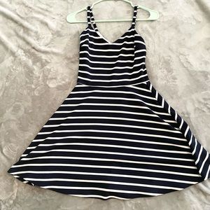 !! DO NOT BUY !!
NWT cute striped Aqua Bloomingdales dress